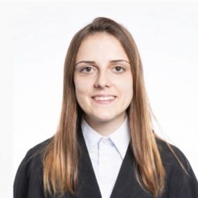 Ariadna, Babysitter in Premià de Dalt