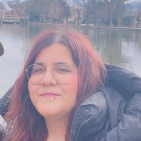 Laura, Niñera o canguro en Sallent