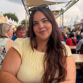 Gabriela, Niñera o canguro en San Antonio de Benagéber