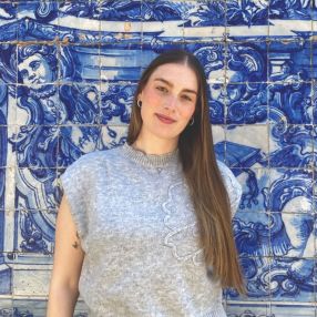 Nayra, Babysitter in Liencres