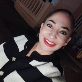 Claudia, Niñera o canguro en Castro