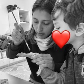 Micaela, Babysitter in València