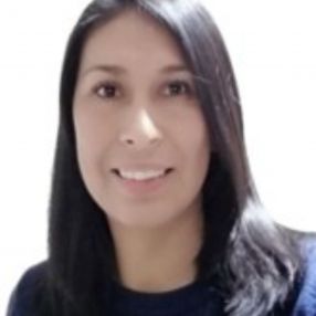 Leslie, Babysitter in Bormujos