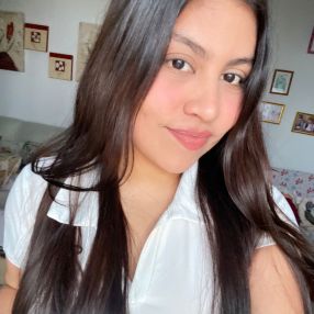 Massiel, Babysitter in Salteras