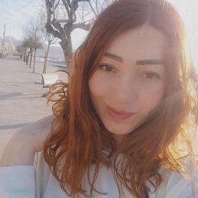 Shirley, Niñera o canguro en Son Macià