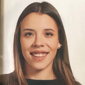Carla, Niñera o canguro en Haro