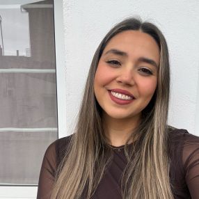 Loli, Niñera o canguro en Manacor