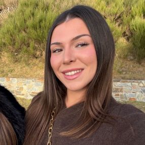 Lara, Niñera o canguro en Montornès del Vallès