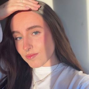 Irene, Babysitter in Ordes