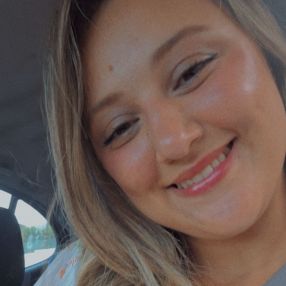 Cylia, Niñera o canguro en Polop