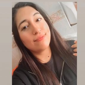 Johana, Niñera o canguro en Méntrida