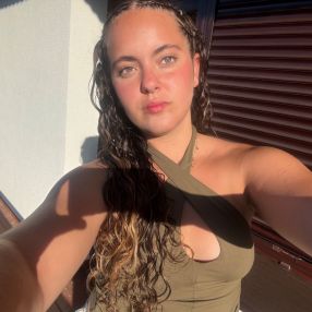 Daniela, Niñera o canguro en Astillero