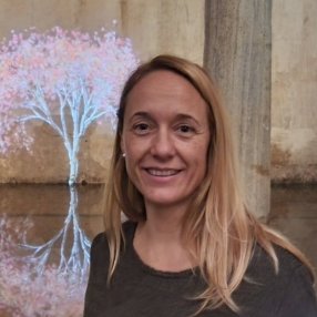 Sandra, Niñera o canguro en El Masnou