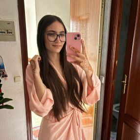 Duha, Babysitter in Hoyo de Manzanares