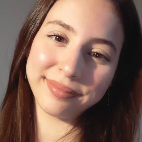 Elena, Niñera o canguro en Las Vaguadas