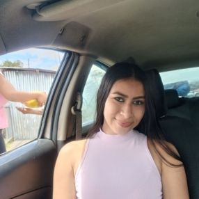 Doribel, Niñera o canguro en las matas