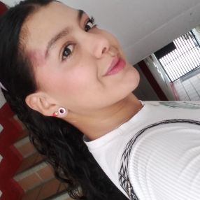 Valeria, Niñera o canguro en Trigueros