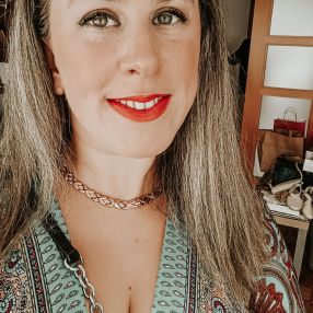 Paula, Niñera o canguro en Valdoviño