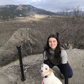 Paola, Niñera o canguro en Asturias