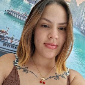 Karen, Niñera o canguro en Puente Genil