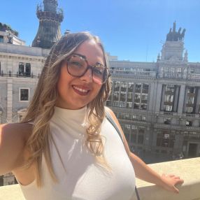 Lydia, Niñera o canguro en Sant Fost de Campsentelles