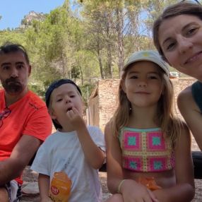 Julia, Familia en Esplugues de Llobregat