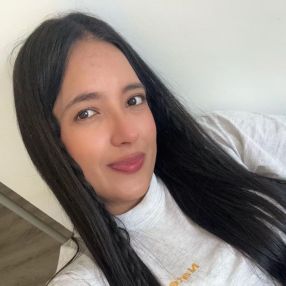 Luisa Fernanda, Babysitter in San Juan de Aznalfarache