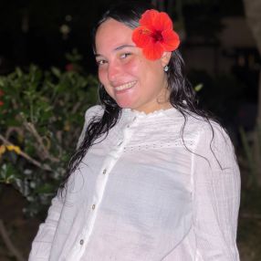 María Belén, Niñera o canguro en Arrecife
