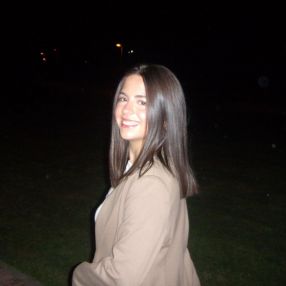 Lucia, Niñera o canguro en Villares de la Reina