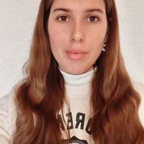 Sofia, Babysitter in Burjasot