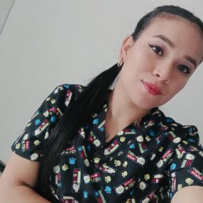 Laura, Niñera o canguro en Onda