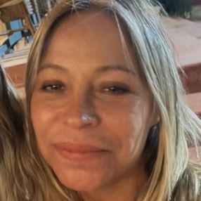 Silvina, Niñera o canguro en la Nucia
