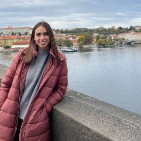 Cristina, Niñera o canguro en Los Corrales de Buelna