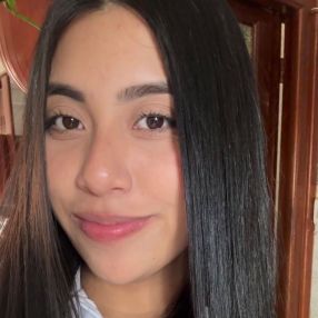 Melany, Niñera o canguro en Valle de Trápaga