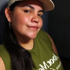 Angy, Niñera o canguro en O Barco