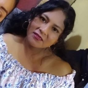 Reyna, Babysitter in San Fernando