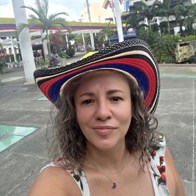 Xiomara, Babysitter in Mislata