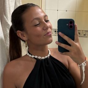 Yasmina, Niñera o canguro en Talavera la Real