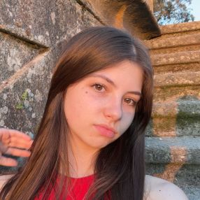 Noa, Niñera o canguro en O Milladoiro