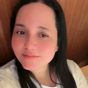 Mirna yamileth, Babysitter in Majadahonda