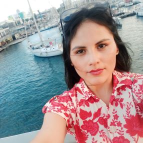 Sandra, Babysitter in Bigues i Riells