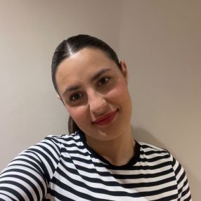 Uxue, Babysitter in Amorebieta-Etxano