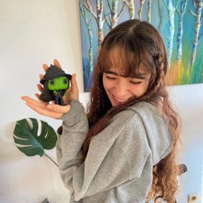 Leire, Niñera o canguro en El Molar