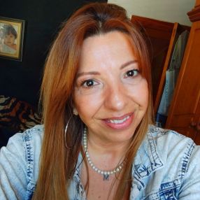 Soledad, Niñera o canguro en Agaete