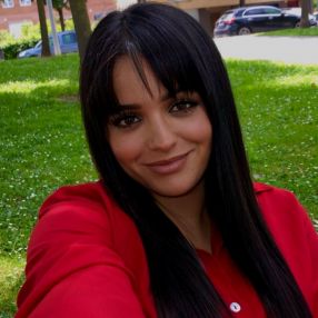 Karima, Babysitter in Manlleu