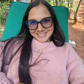 Yeniret Elisa, Babysitter in Barbadás