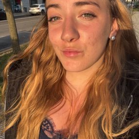 Naia, Babysitter in La Bisbal d'Empordà