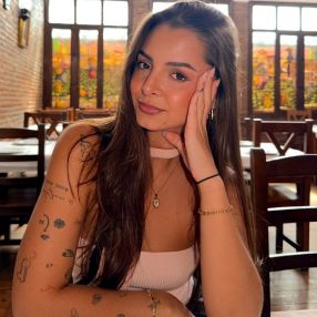 Úrsula, Niñera o canguro en San Fernando