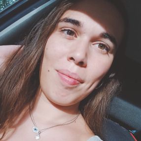 Atenais, Niñera o canguro en La Gineta