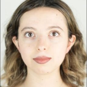 Aly, Babysitter in Burjasot